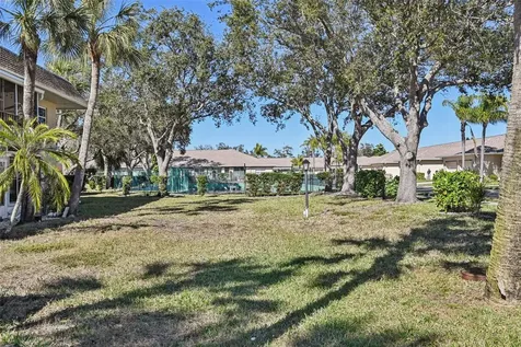 2727 75th Street W Bradenton FL 34209