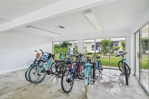2727 75th Street W Bradenton FL 34209