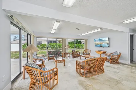 2727 75th Street W Bradenton FL 34209