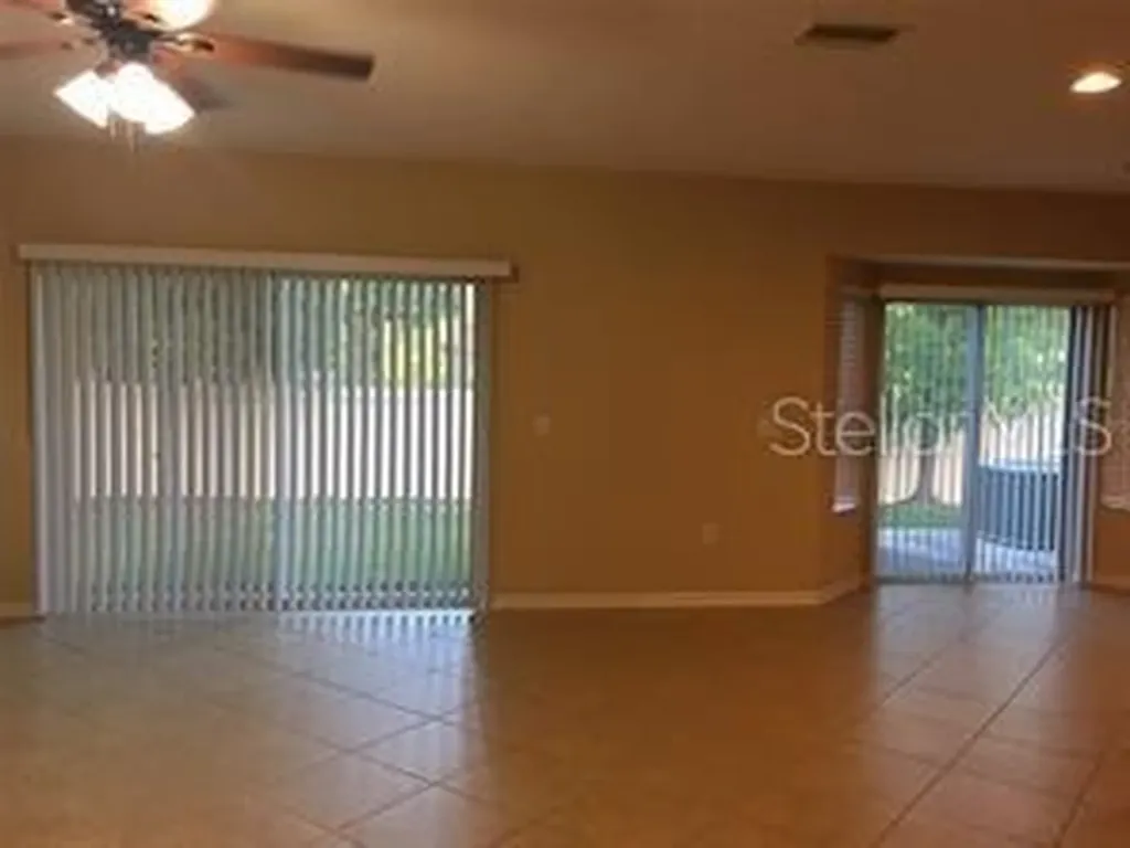 7821 Tuscany Woods Drive Tampa FL 33647