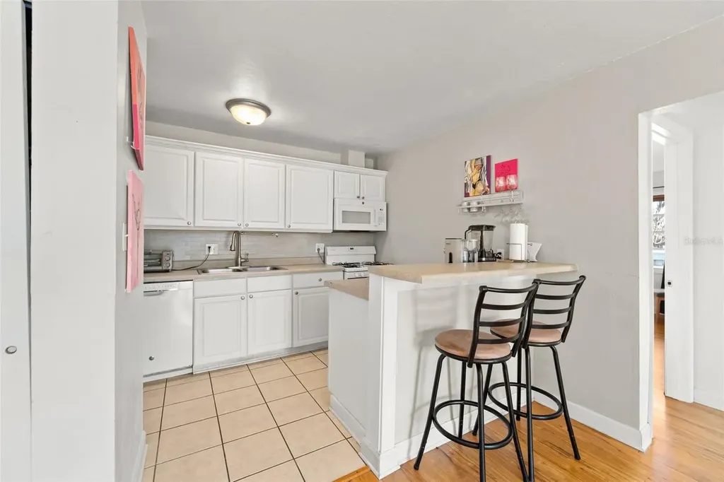 1700 SW 16th Court Gainesville FL 32608