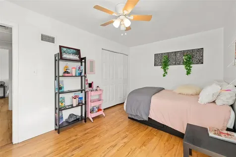 1700 SW 16th Court Gainesville FL 32608