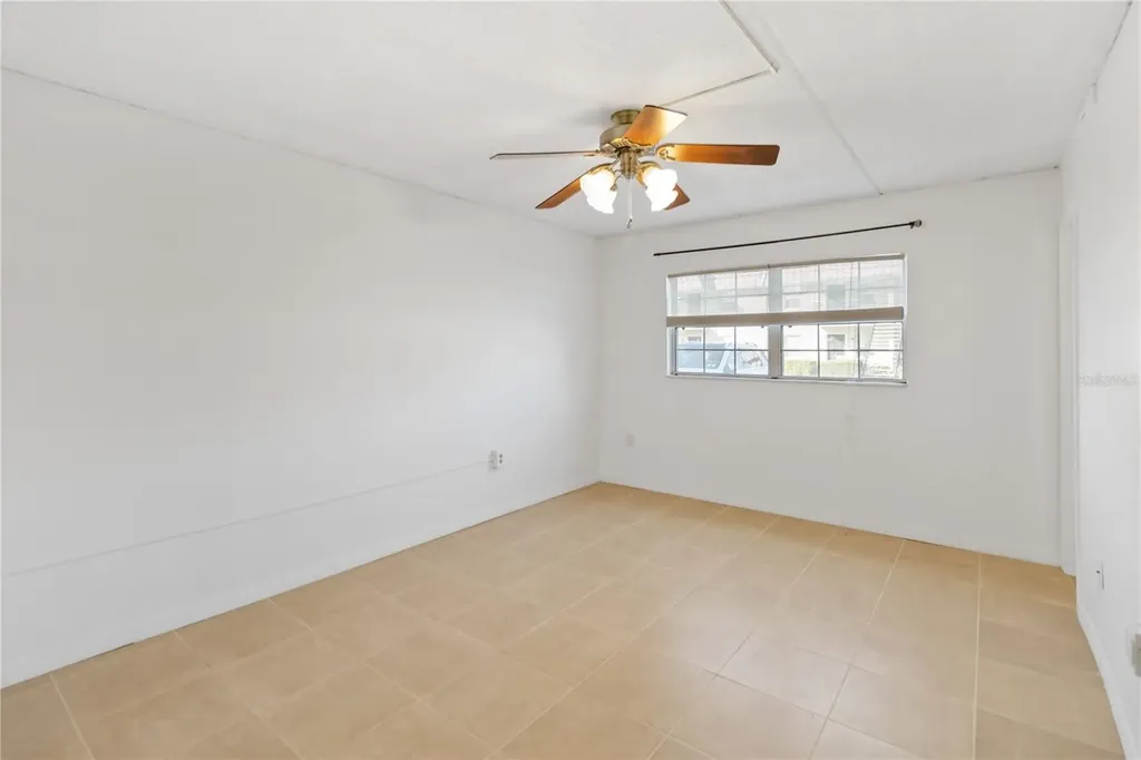 525 Conway Road Orlando FL 32807