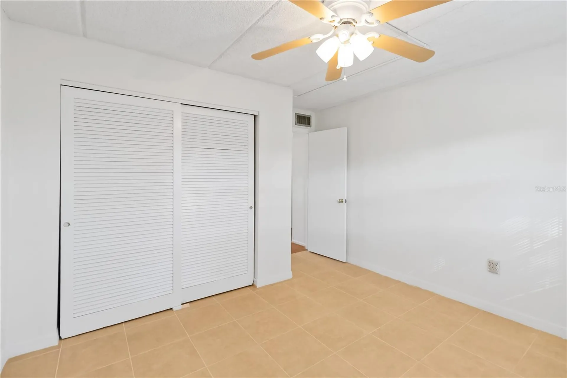 525 Conway Road Orlando FL 32807