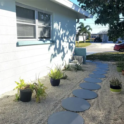 531 S Neponsit Drive Venice FL 34293