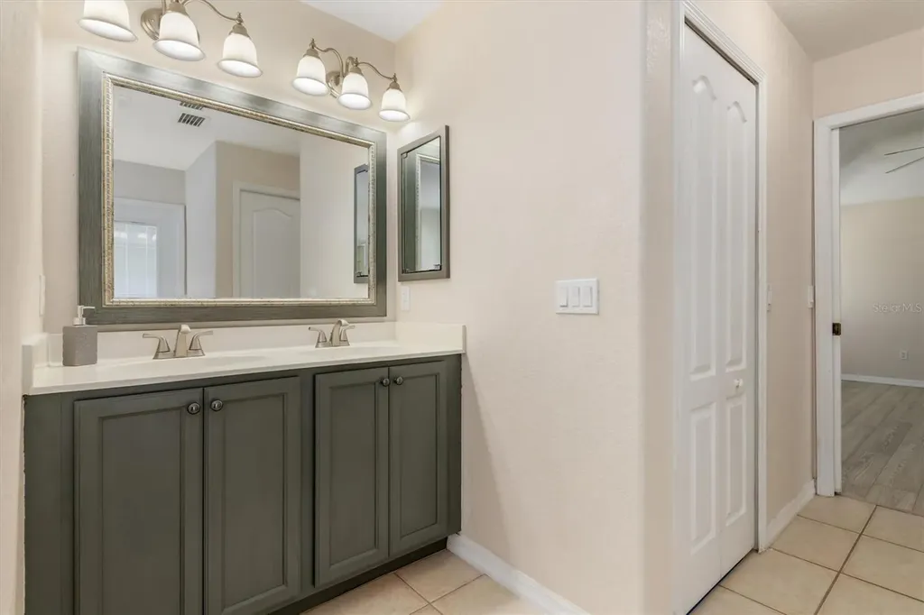 3707 Giblin Drive North Port FL 34286