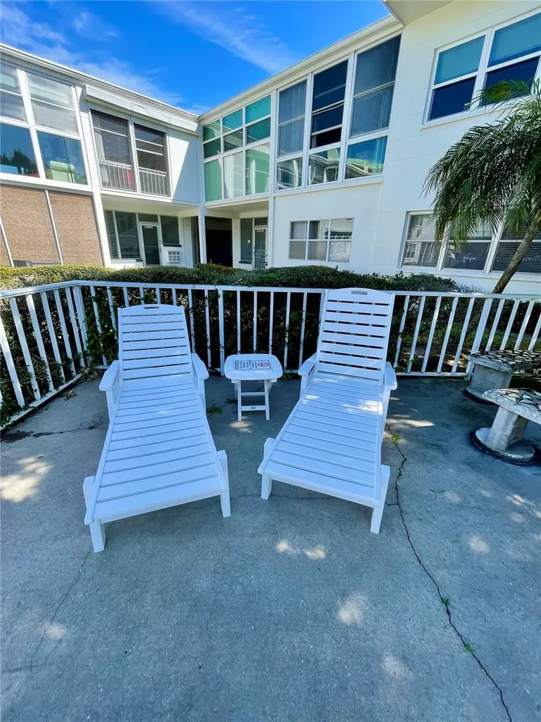 7050 Sunset Way St Pete Beach FL 33706