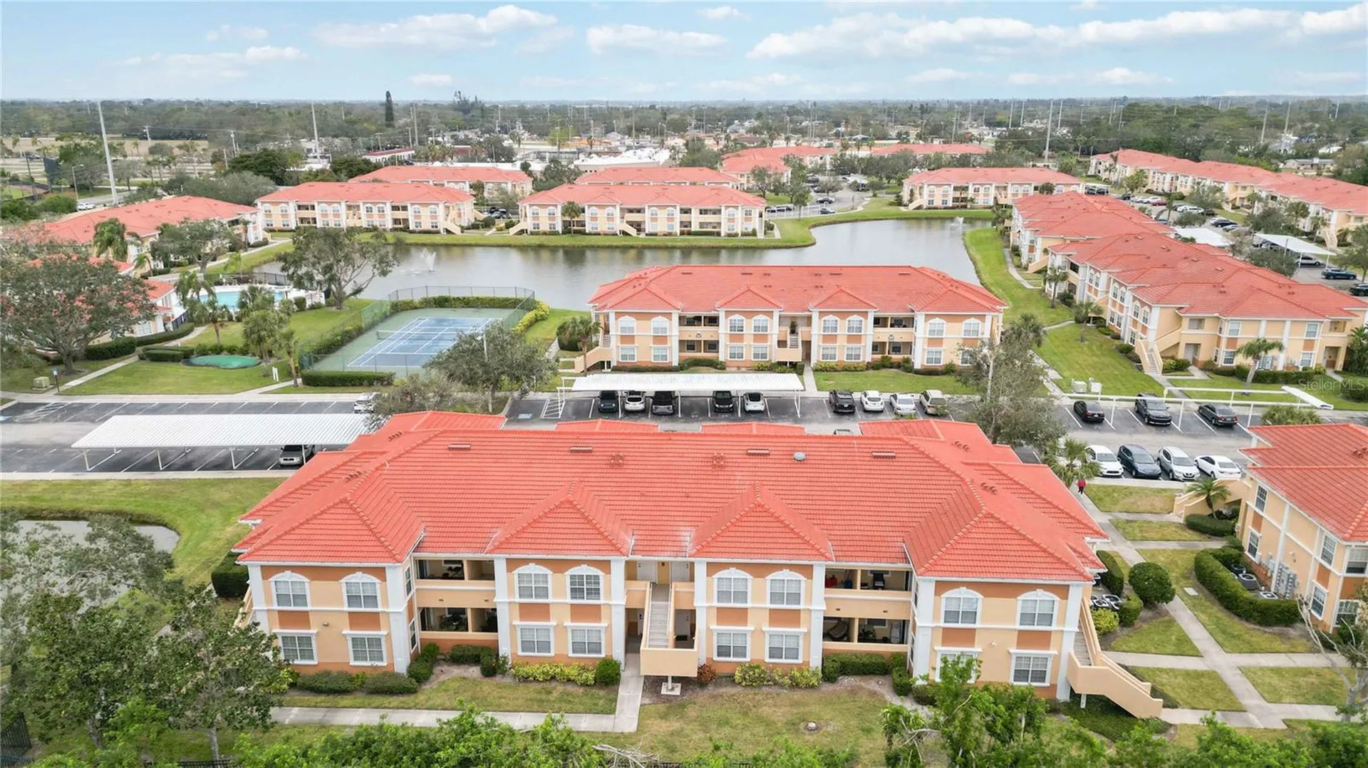 Sarasota FL, 1000 Villagio Circle, Unit 105