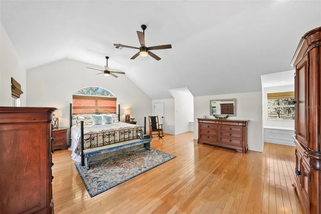 808 Old Welcome Road Lithia FL 33547