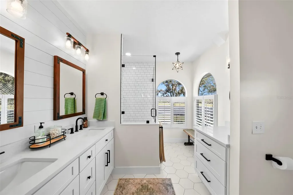 808 Old Welcome Road Lithia FL 33547