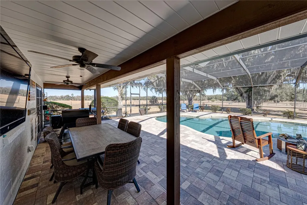 808 Old Welcome Road Lithia FL 33547