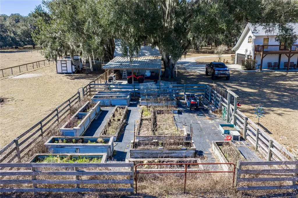 808 Old Welcome Road Lithia FL 33547
