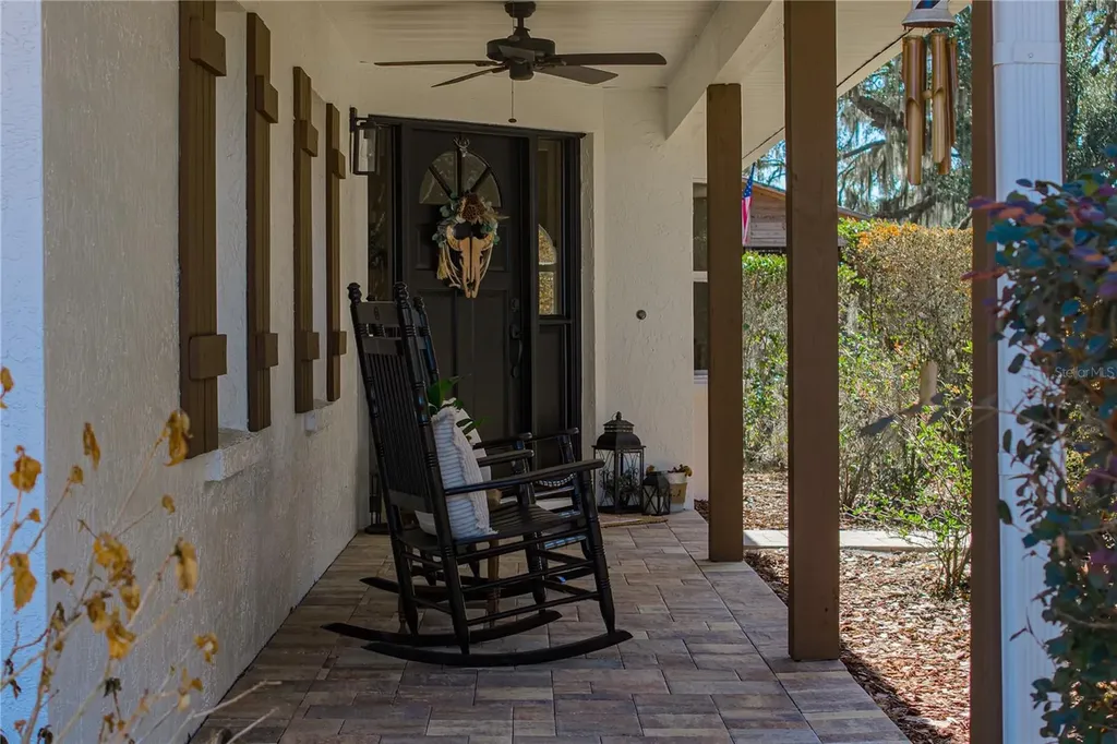 808 Old Welcome Road Lithia FL 33547