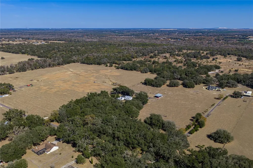 808 Old Welcome Road Lithia FL 33547