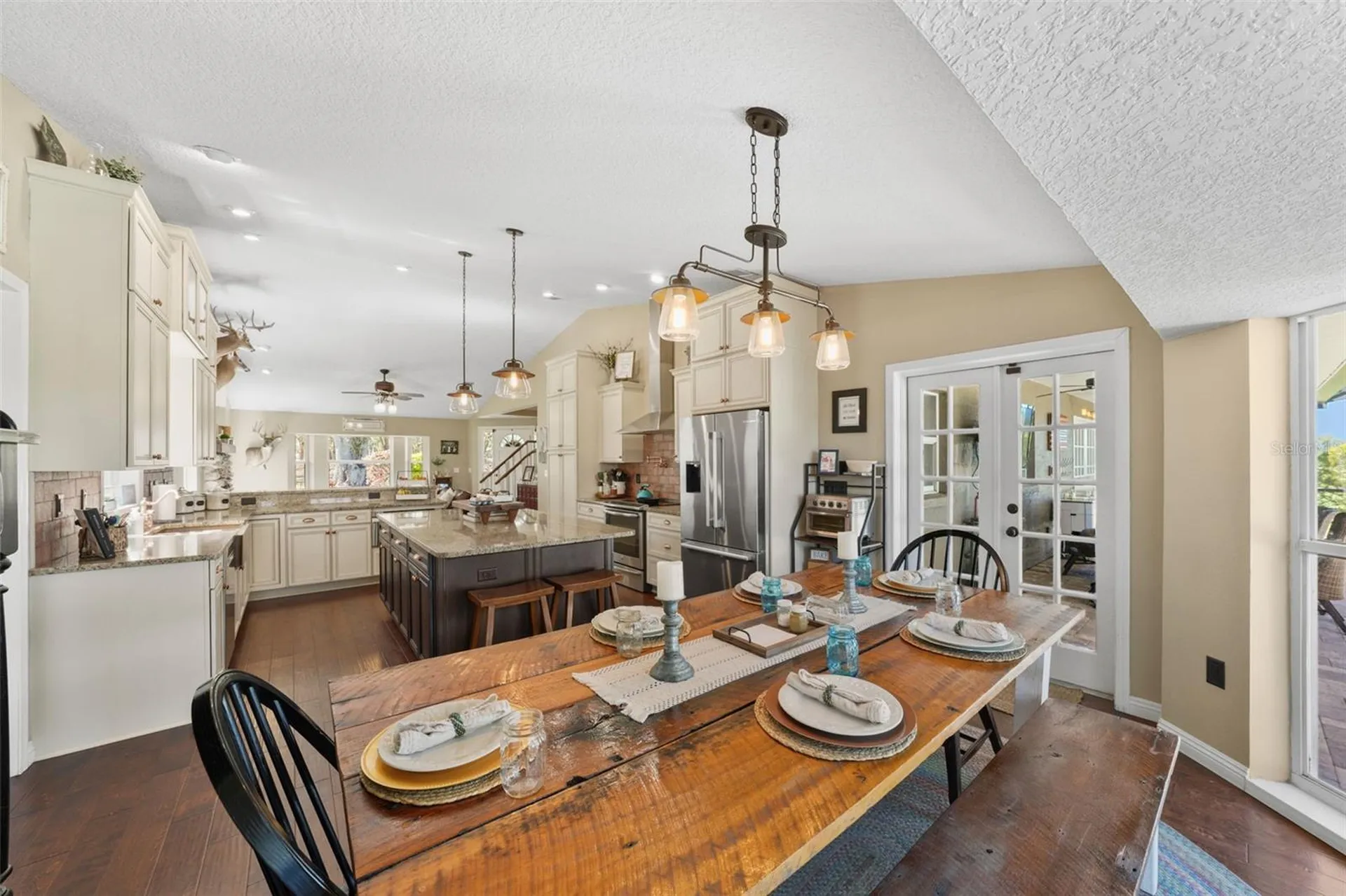 808 Old Welcome Road Lithia FL 33547