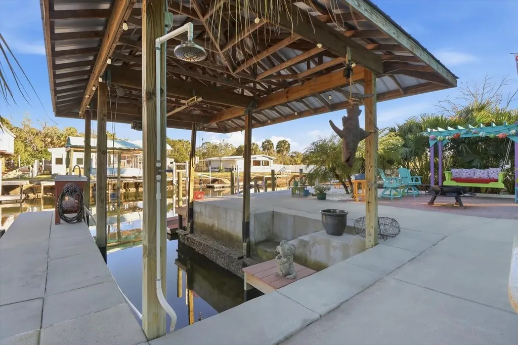 2571 N Seneca Point Crystal River FL 34429