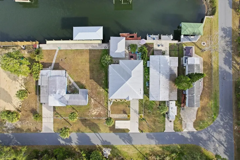 2571 N Seneca Point Crystal River FL 34429