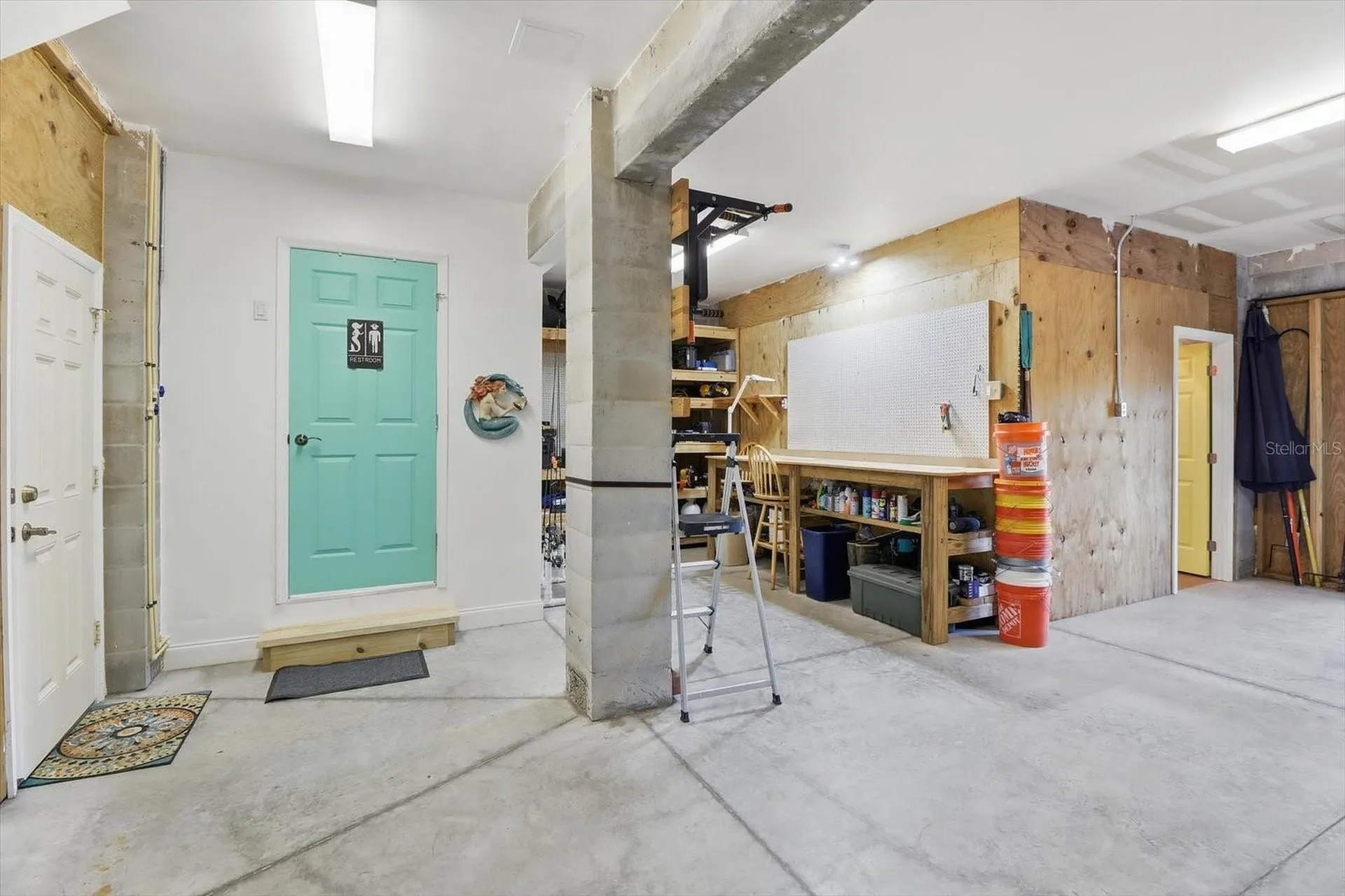 2571 N Seneca Point Crystal River FL 34429