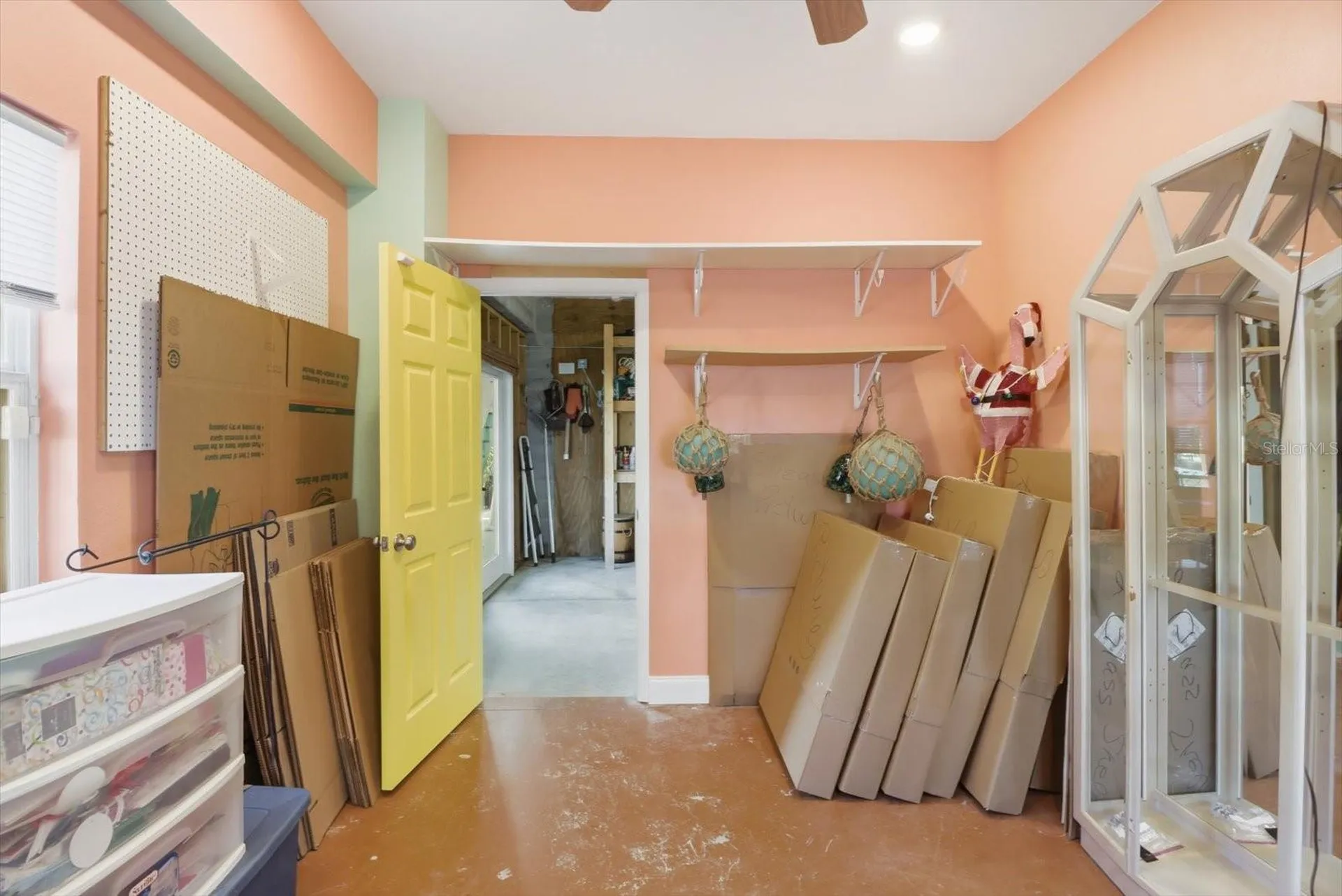 2571 N Seneca Point Crystal River FL 34429