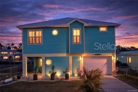 2571 N Seneca Point Crystal River FL 34429
