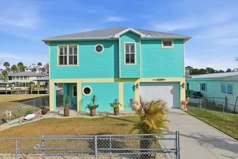 2571 N Seneca Point Crystal River FL 34429