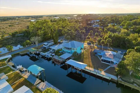 2571 N Seneca Point Crystal River FL 34429