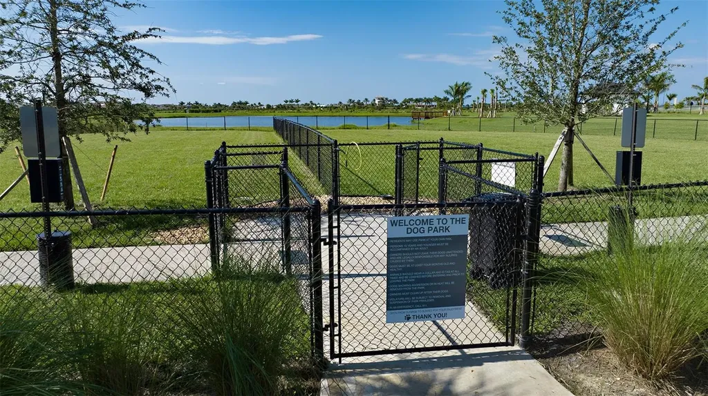 10758 Eclipse Street Sarasota FL 34241