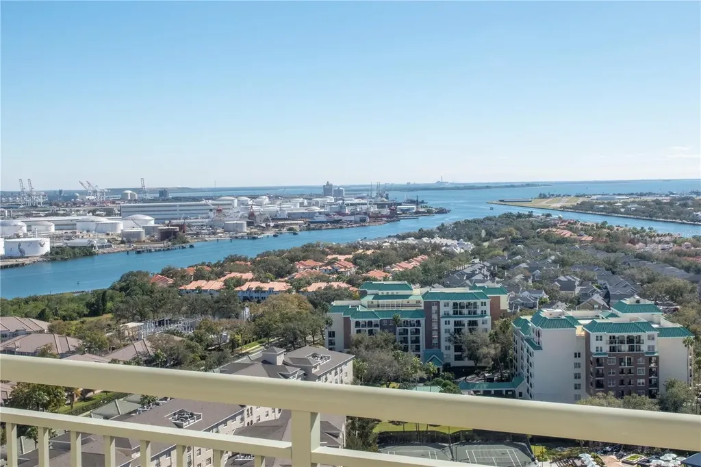 450 Knights Run Avenue Tampa FL 33602
