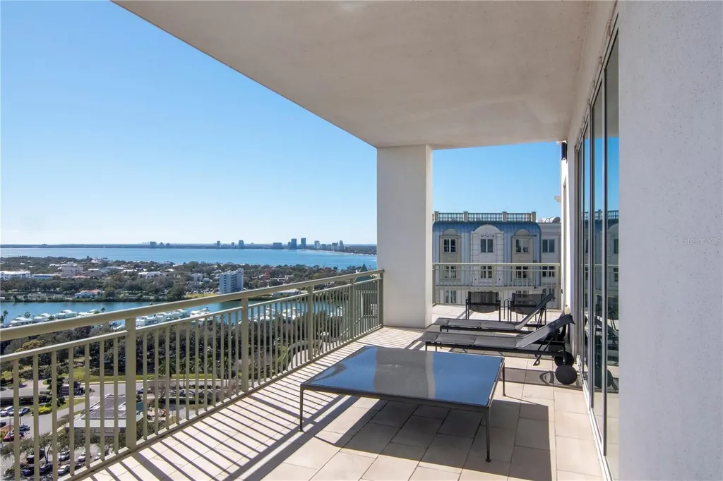 450 Knights Run Avenue Tampa FL 33602