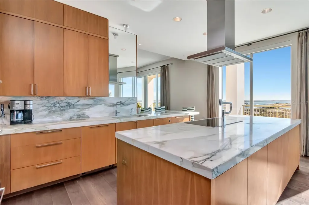 450 Knights Run Avenue Tampa FL 33602