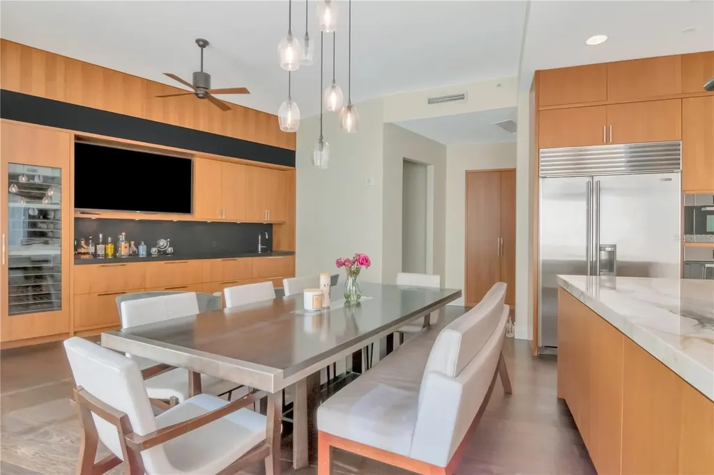 450 Knights Run Avenue Tampa FL 33602