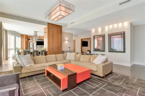 450 Knights Run Avenue Tampa FL 33602
