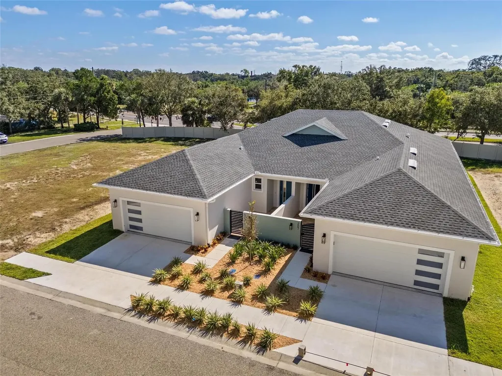 199 E Live Oak Street Tarpon Springs FL 34689