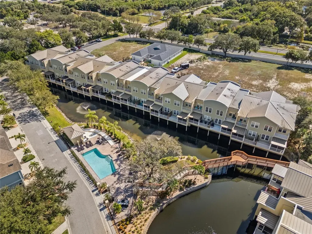 199 E Live Oak Street Tarpon Springs FL 34689