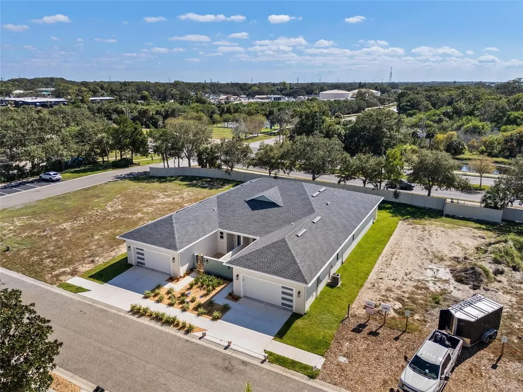 199 E Live Oak Street Tarpon Springs FL 34689