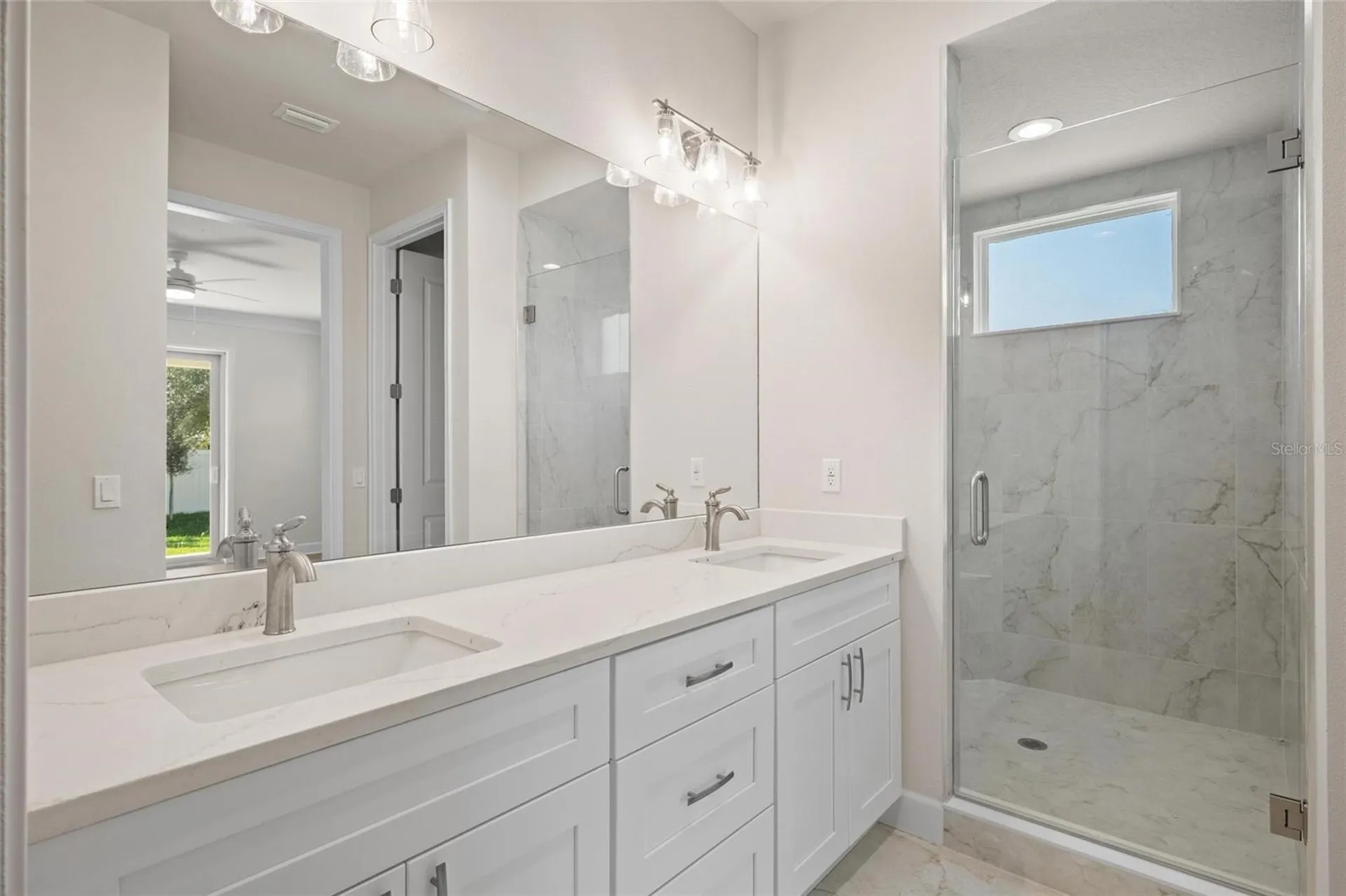 199 E Live Oak Street Tarpon Springs FL 34689