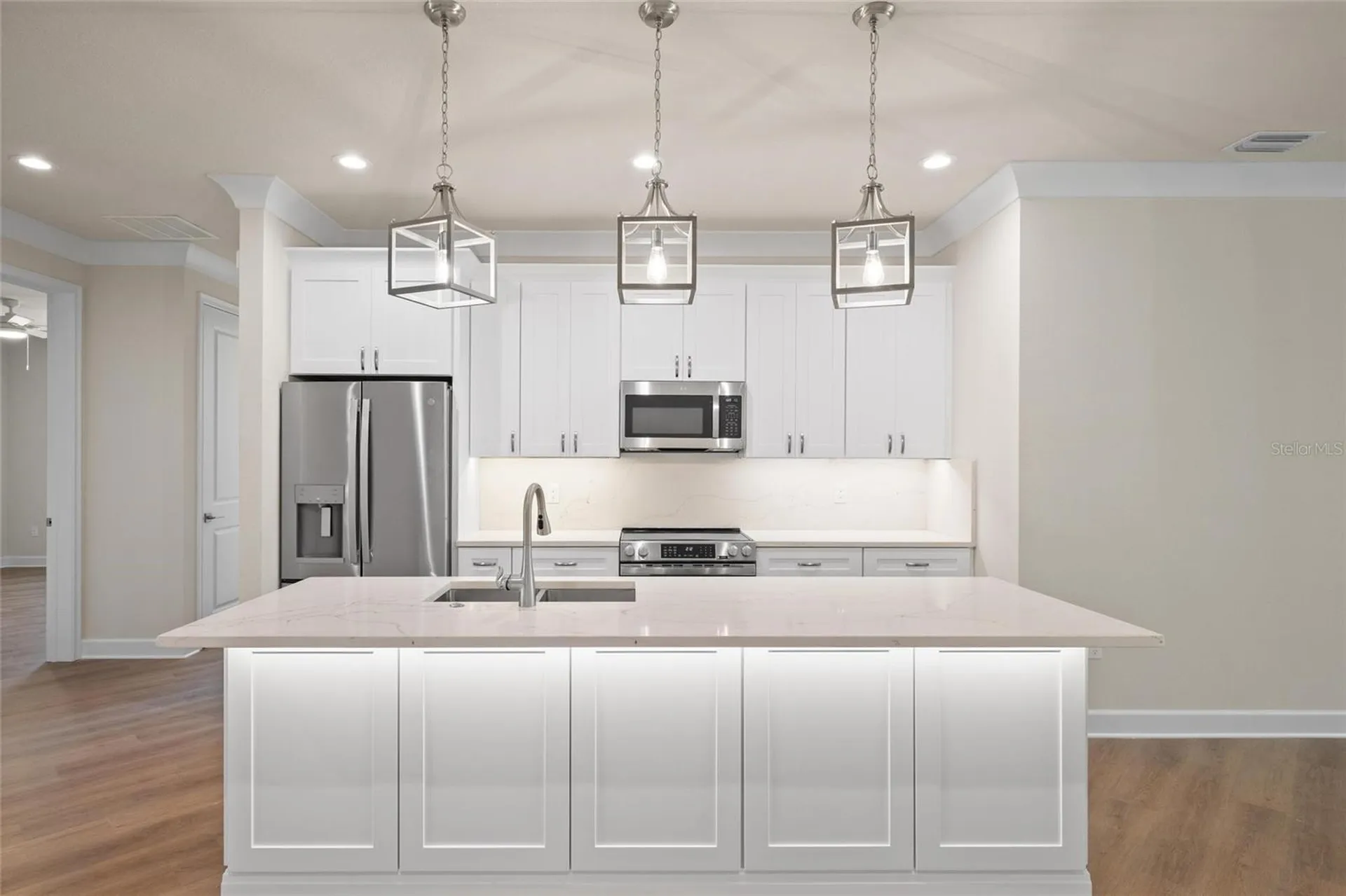 199 E Live Oak Street Tarpon Springs FL 34689