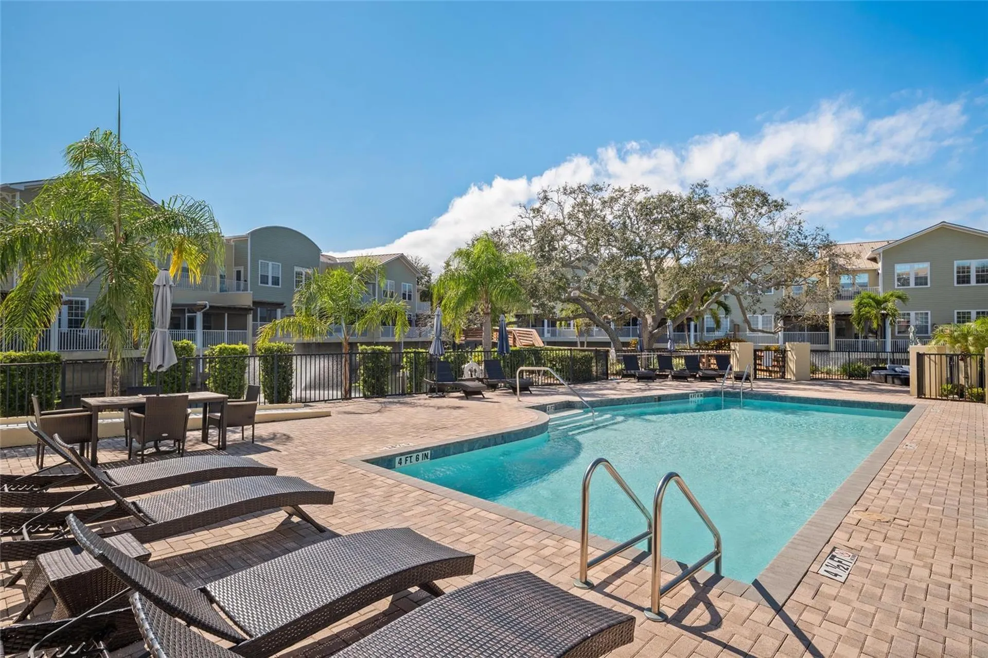 199 E Live Oak Street Tarpon Springs FL 34689