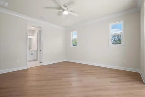 199 E Live Oak Street Tarpon Springs FL 34689