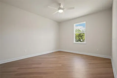 199 E Live Oak Street Tarpon Springs FL 34689