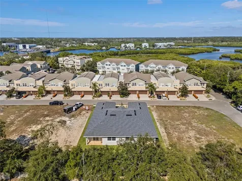 199 E Live Oak Street Tarpon Springs FL 34689
