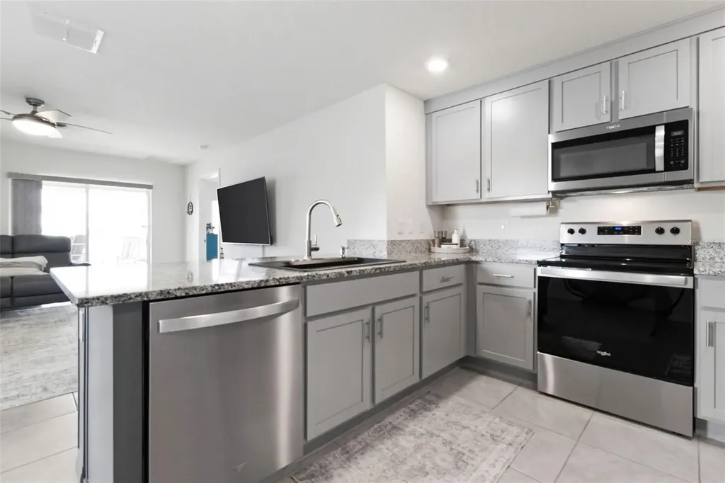 3718 Mannered Gold Avenue Bradenton FL 34208
