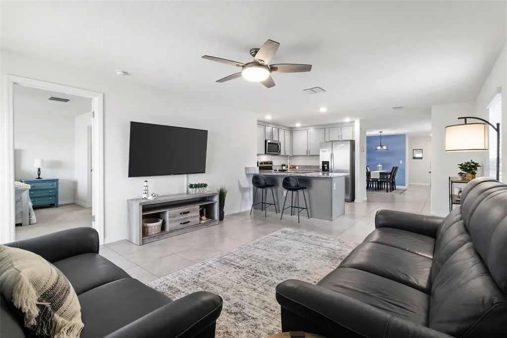3718 Mannered Gold Avenue Bradenton FL 34208