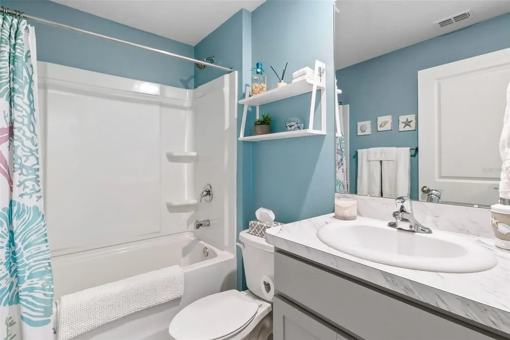 3718 Mannered Gold Avenue Bradenton FL 34208