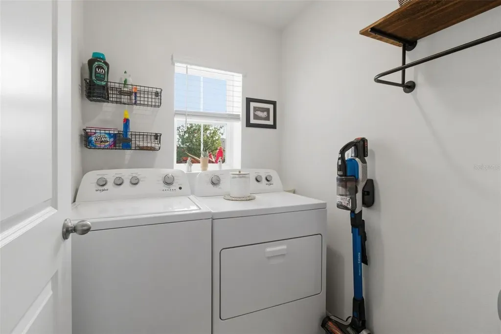 3718 Mannered Gold Avenue Bradenton FL 34208