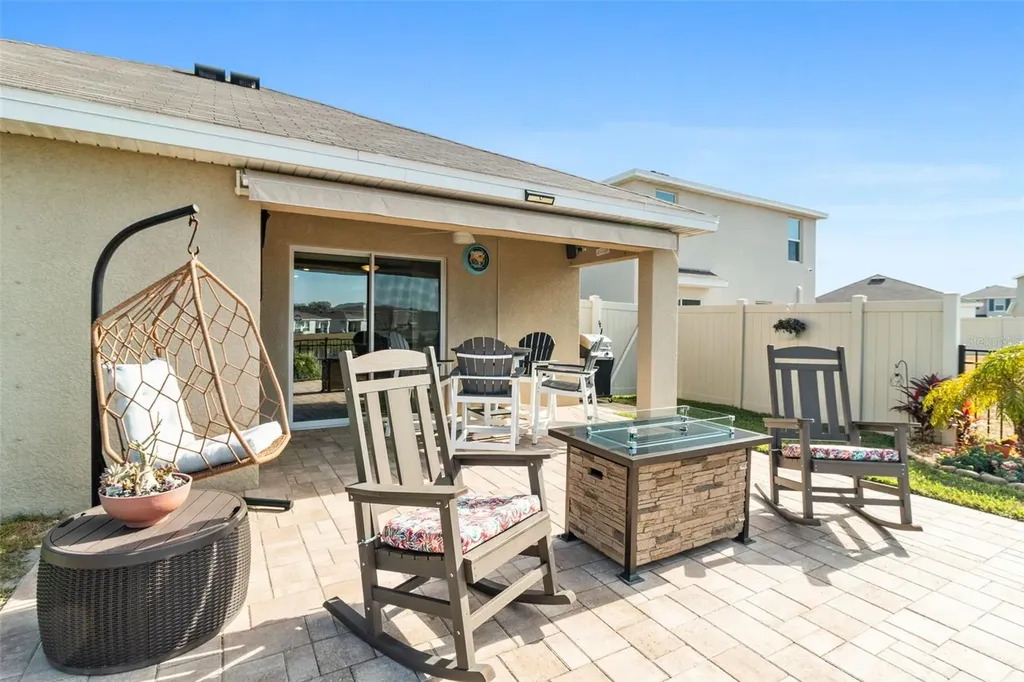 3718 Mannered Gold Avenue Bradenton FL 34208