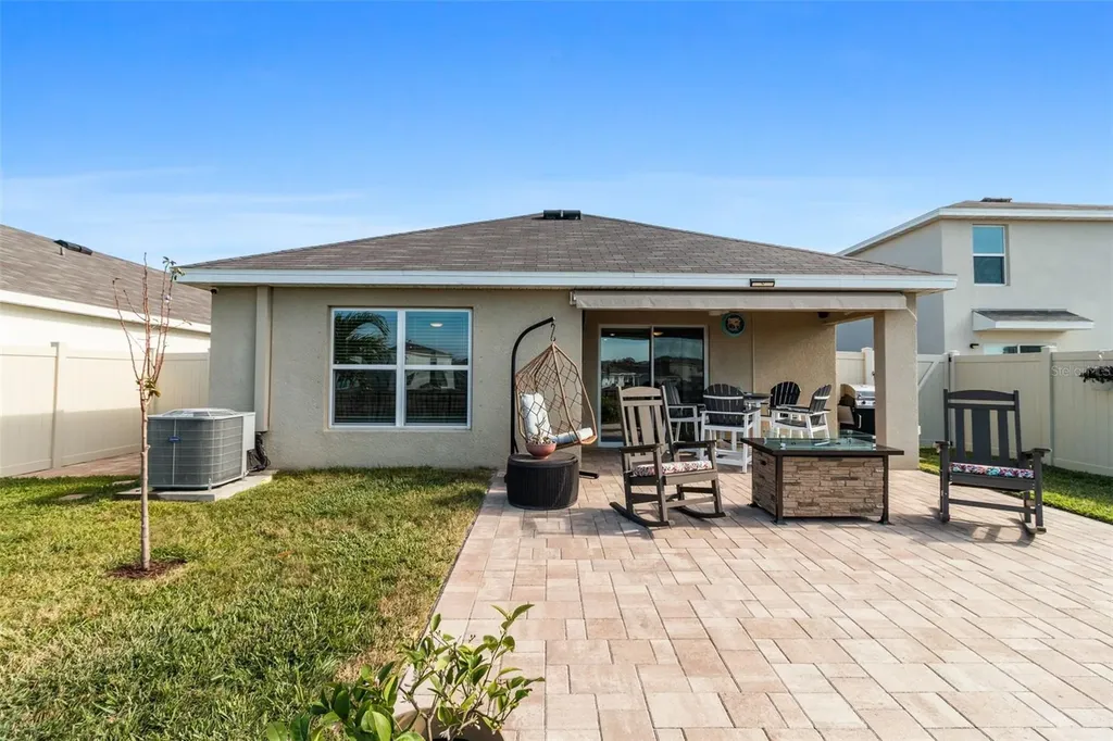 3718 Mannered Gold Avenue Bradenton FL 34208