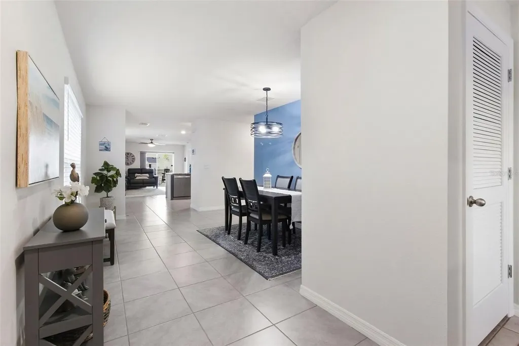 3718 Mannered Gold Avenue Bradenton FL 34208