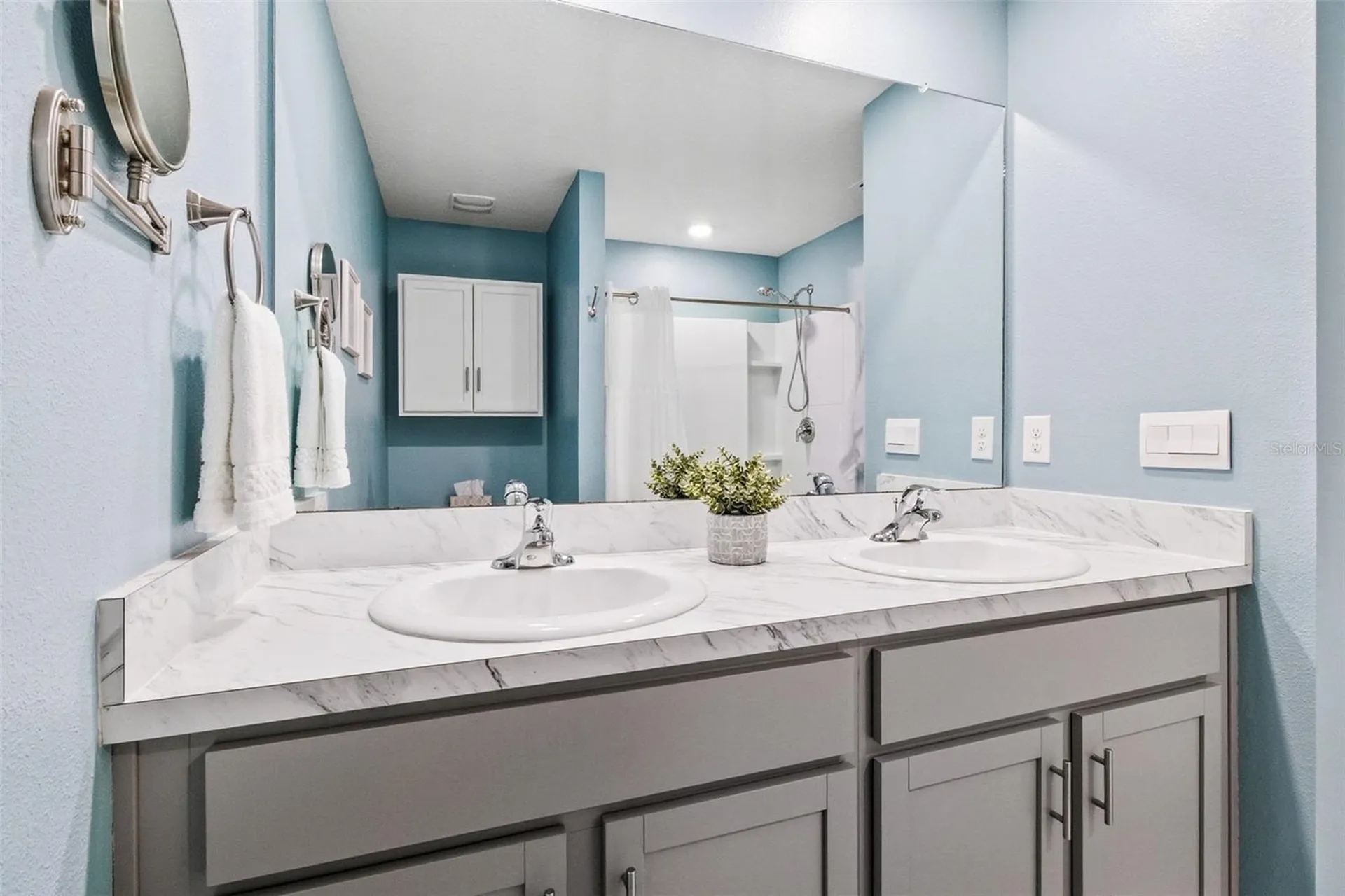 3718 Mannered Gold Avenue Bradenton FL 34208