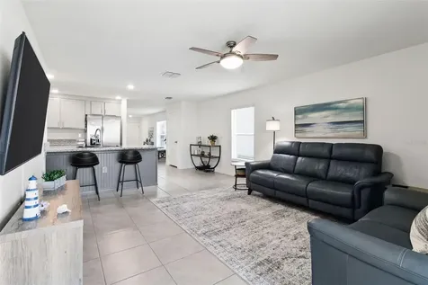 3718 Mannered Gold Avenue Bradenton FL 34208